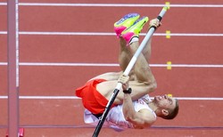 Lisek drugi na mityngu w Belgradzie. Duplantis skoczył 40 cm wyżej od Polaka
