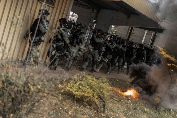 ćwiczenia poznańskich policjantów fot. KMP Poznań