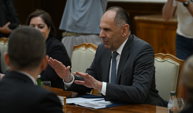  Aleksandar Vučić i Jorgos Gerapetritis