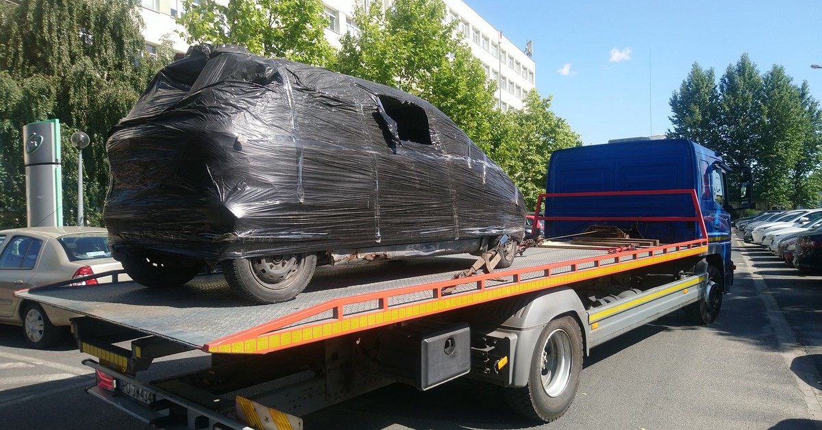 Starosta nie szukał właściciela pozostawionego pojazdu. Samorząd nie może go przejąć