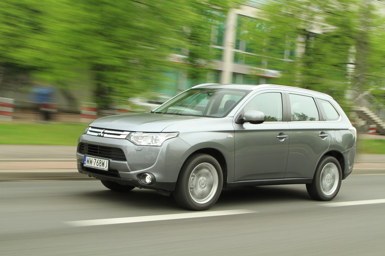 Mitsubishi Outlander 2.0 2WD