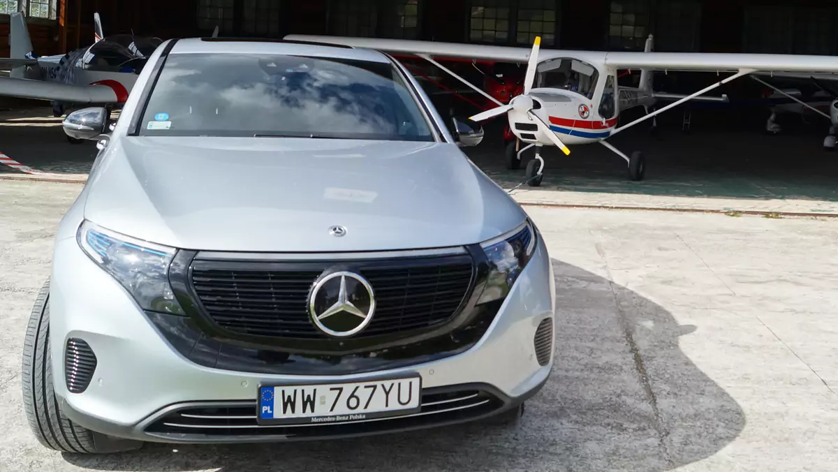 Nowoczesny design i jeszcze nowocześniejsza technika: oto EQC – pierwszy, wielkoseryjny Mercedes na prąd!