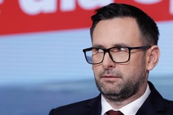 Agenci ABW weszli do Orlenu. Kolejne problemy Obajtka