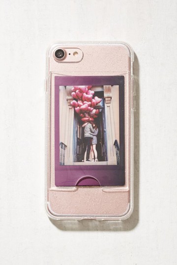 Fényképtartós telefontok -www.urbanoutfitters.com