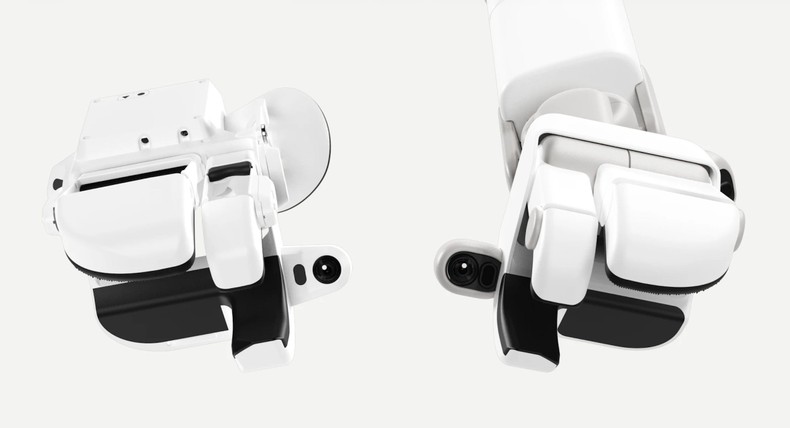 Sunday developed sensor-equipped gloves that mirror the shape and sensor layout of Memo's hands.Sunday Robotics