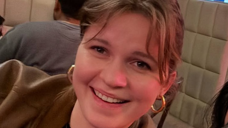 Speváčka Tamara Kramar.