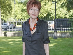 Pójście pod skalpel dało efekt: supergładka 74-letnia Maria Czubaszek