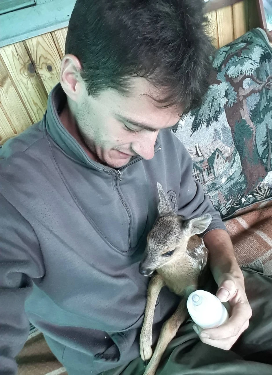 Verniji mu je od psa: Nikola Bešević sa novim kućnim ljubimcem