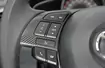 Nowa Mazda 3, przyciski na kierownicy