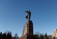 Lenin, Charków, pomnik