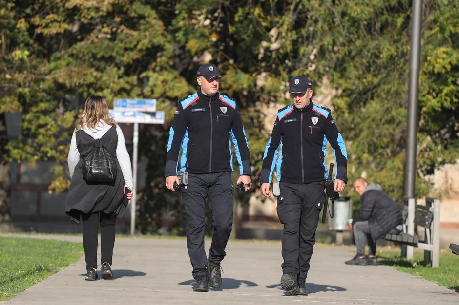 "Beli" će nositi iste uniforme, ali sa drugim natpisom 