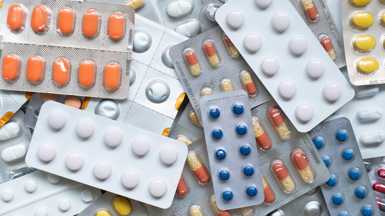 Svet čelí problému, ktorý môže zásadne ovplyvniť zdravotnú starostlivosť v nasledujúcich desaťročiach.