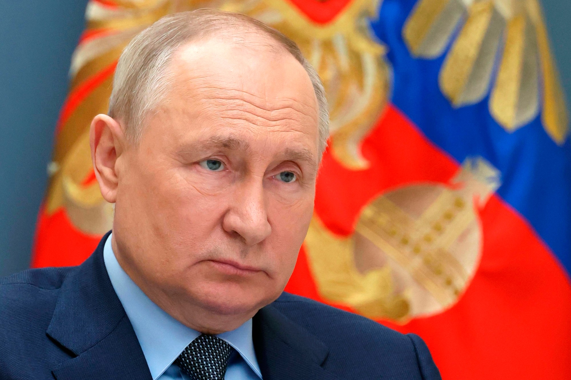 Ruský prezident Vladimir Putin počas mimoriadneho summitu G20 prostredníctvom videokonferencie v Moskve 22. novembra 2023.