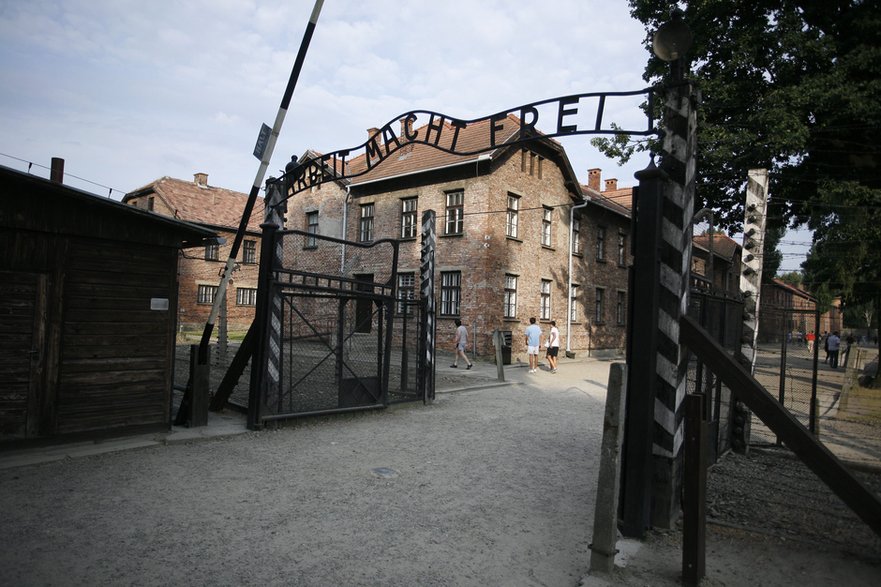 Brama w Auchwitz-Birkenau