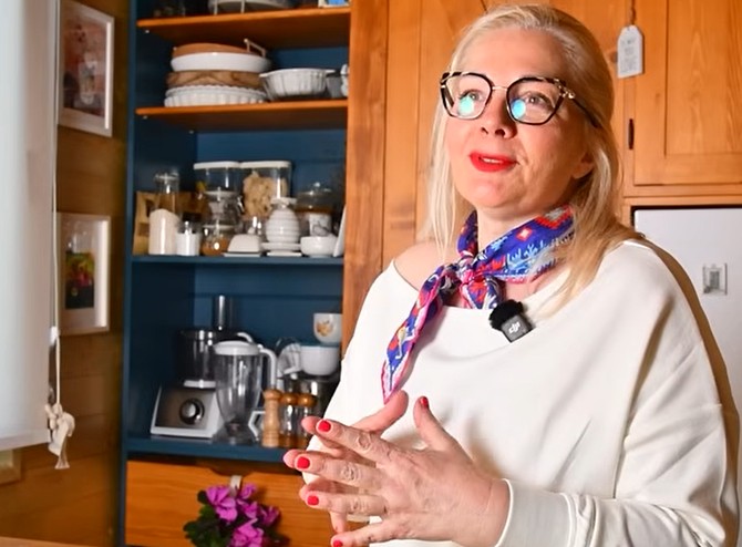 Angelina se sa Vračara preselila na selo