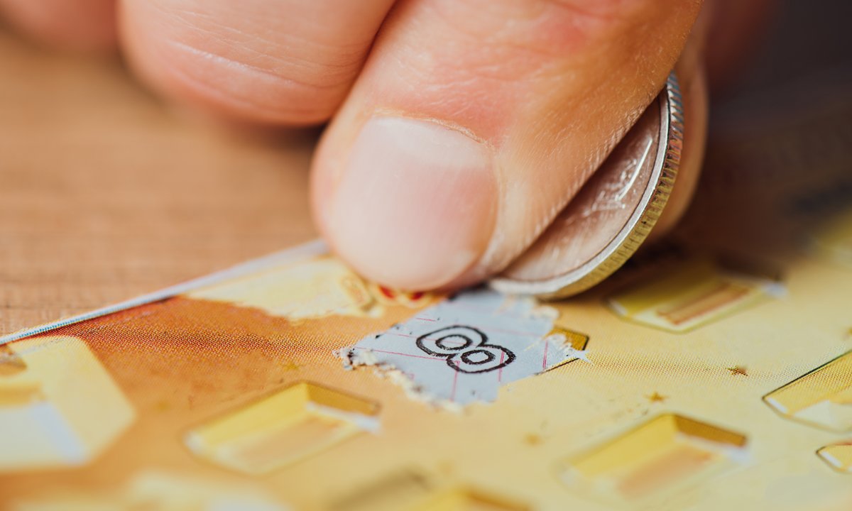 Porzuciła partnera i uciekła z kuponem z loterii. Prawda okazała się zaskakująca