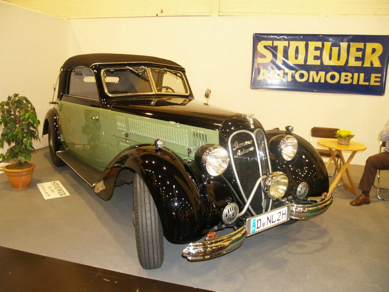 Techno Classica 2011: 2500 oldtimerów i 200 tys. zwiedzających