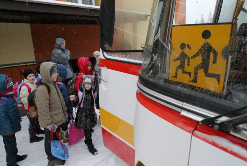 Dzieci ewakuowane z Donbasu mieszkają z rodzicami w ośrodkach w Łańsku i Rybakach.