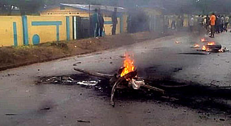 Mob sets police station ablaze over alleged killing of youth in Imo community [Channels TV]