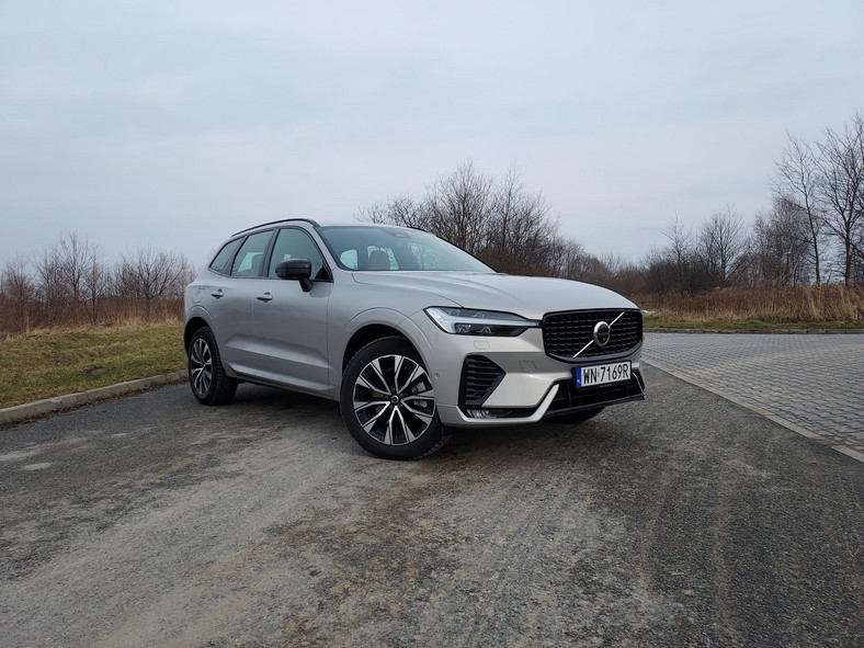 Volvo XC60 B4 - 678 egz.