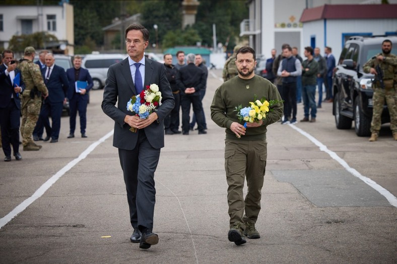 Mark Rutte y Volodymyr Zelensky