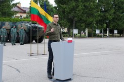 'Twardo bronimy polskiej granicy', ale 'to nie znaczy, że tutaj żadna mysz się nie prześlizgnie'