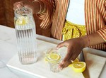 The benefits and side effects of drinking lemon water