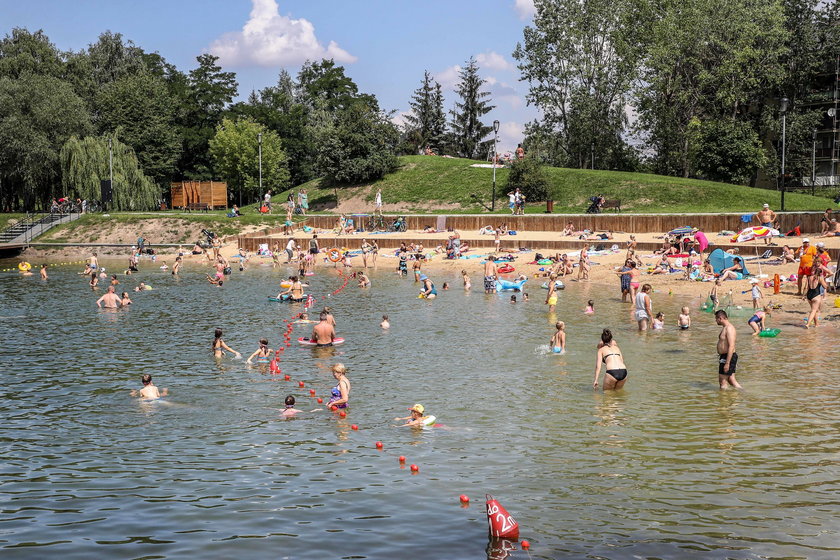 Zalew Bagry przyciąga plażowiczów