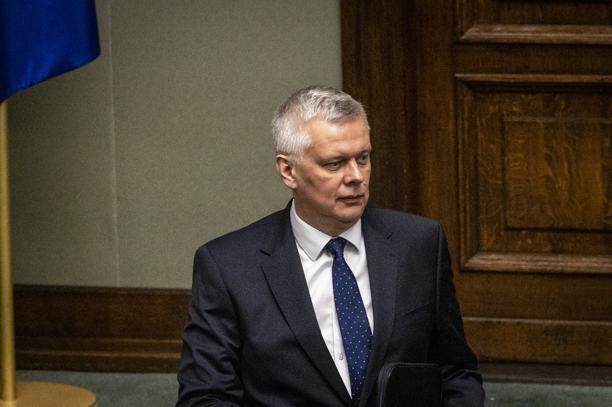 Zakłócenia GPS na Bałtyku i w Polsce. Szef MSWiA wskazuje winnych