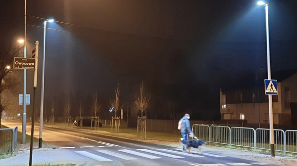 – Zwiększenie widoczności pieszych pokonujących jezdnie zdecydowanie poprawia bezpieczeństwo – mówi Mariusz Wiśniewski, zastępca prezydenta Poznania