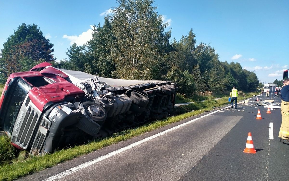 Tragiczny dzień na podkarpackich drogach. Dwie osoby nie żyją