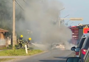 Izgoreo automobil
