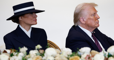 Megszólalt a dizájner, aki Melania Trump csókálló kalapját tervezte: végre kiderült, mi volt a kiegészítő rejtett üzenete