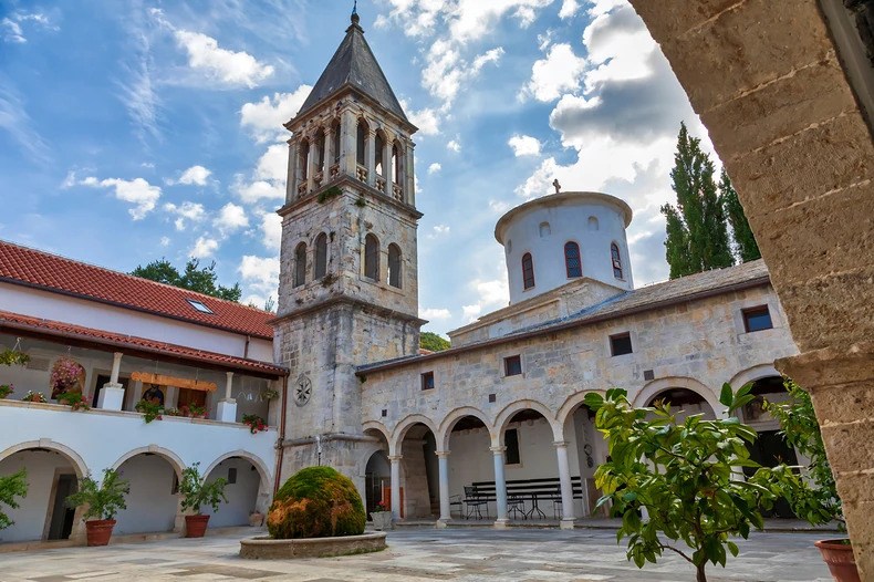 Manastir Krka