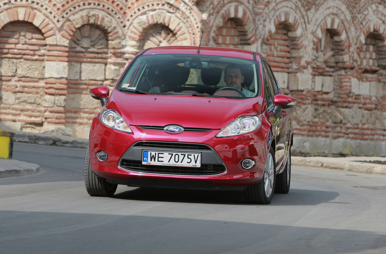 Ford Fiesta 1.4: czy mały Ford z „automatem” to ideał?