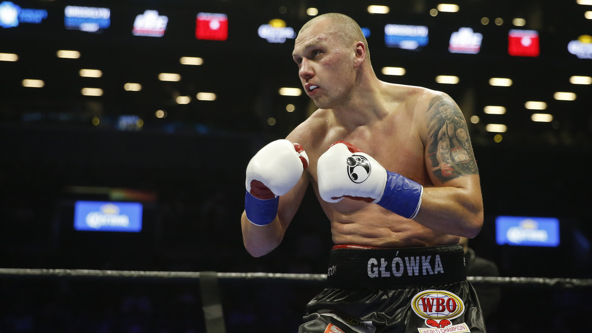 Na 11 dni przed mistrzowską walką z Oleksandrem Usykiem (9-0, 9 KO) na gali Polsat Boxing Night w Gdańsku Krzysztof Głowacki (26-0, 16 KO) ponownie został ojcem. Pięściarz, który ze swoją żoną Karoliną ma już 12-letnią córkę Julię, radosną nowiną pochwalił się na Facebooku, gdzie opublikował zdjęcia drugiej córeczki.