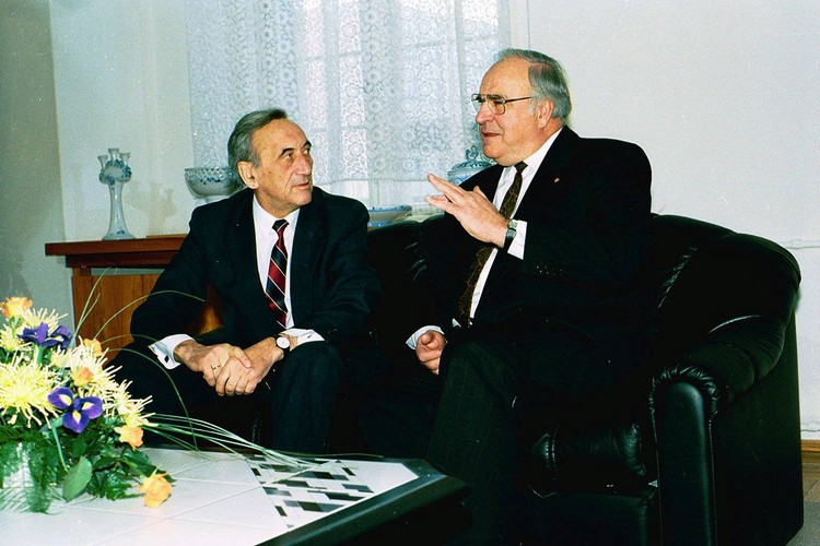 Tadeusz Mazowiecki i Helmut Kohl