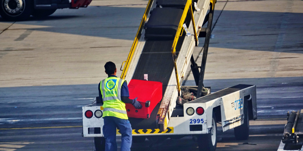 Linie Emirates mają problem ze zgubionymi bagażami