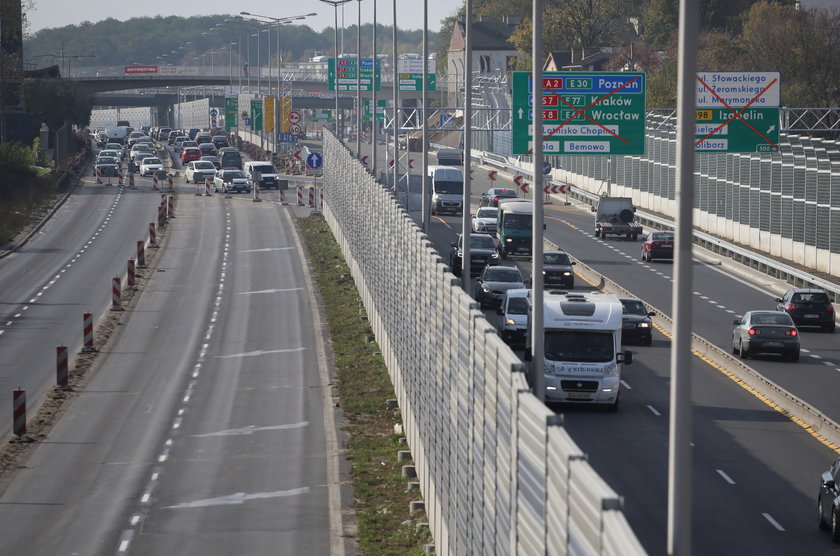 Drogowcy otworzyli część mostu Grota-Roweckiego