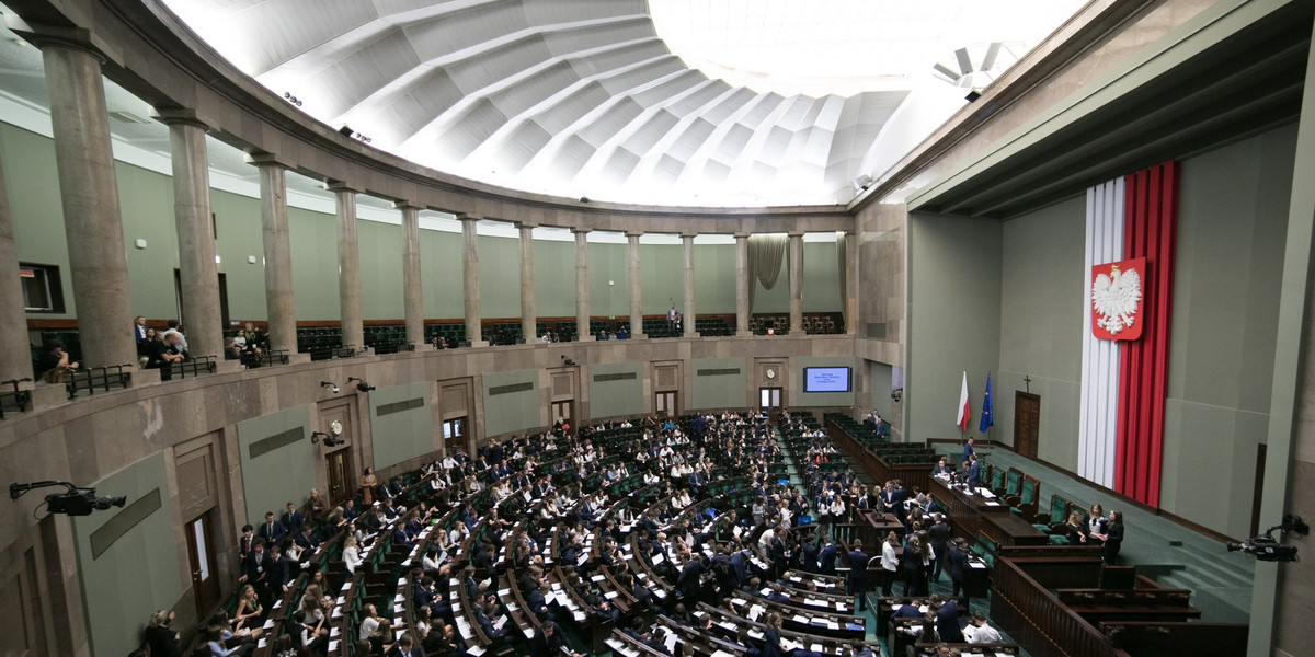 Sejm ma cztery miesiące na przyjęcie budżetu na 2019 r.