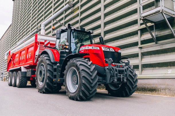 Massey Ferguson MF 8740 S