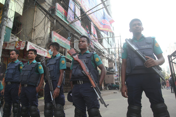 Policja w Bangladeszu