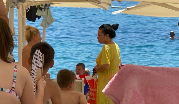 Zlata Petrović napravila skandal na plaži u Budvi