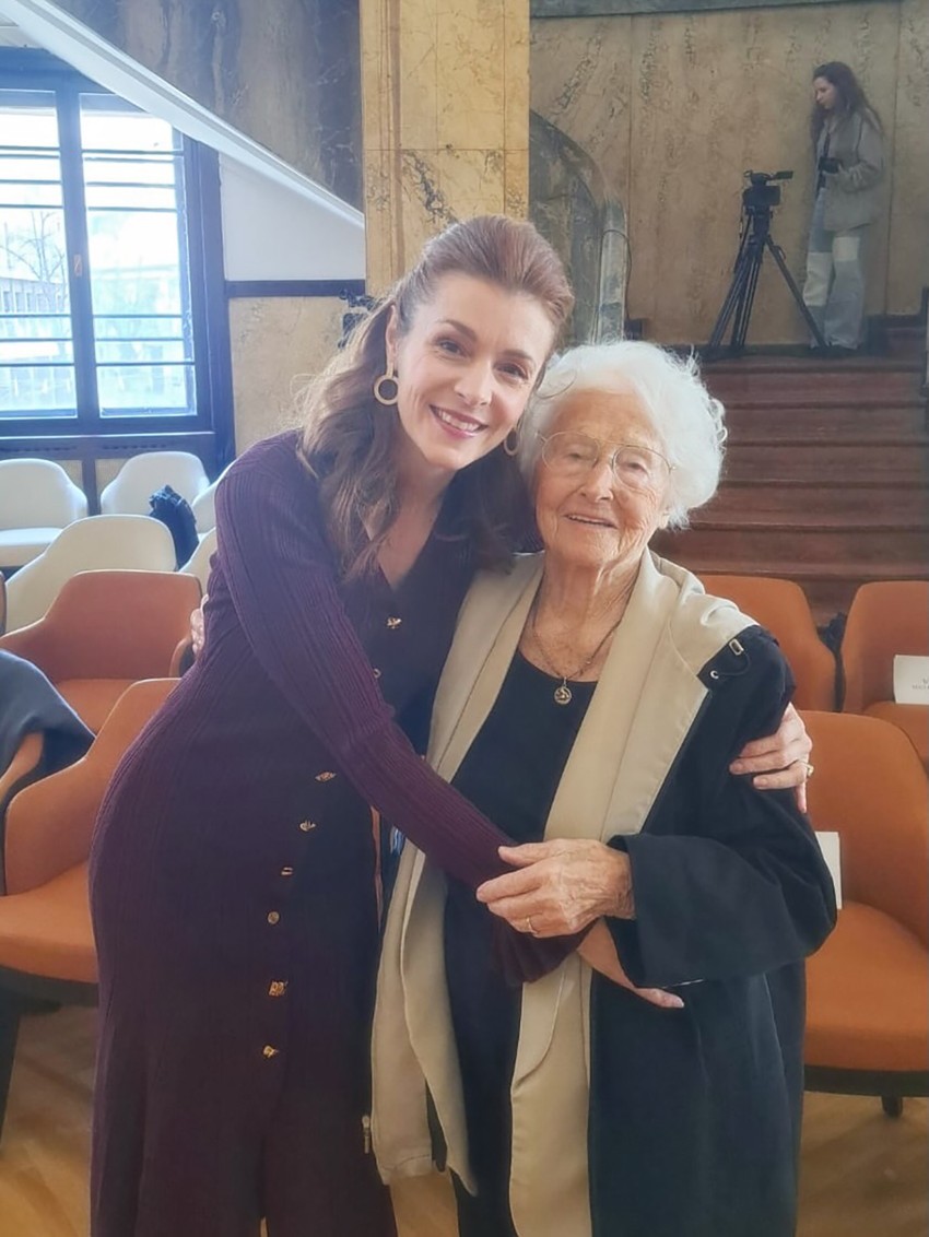 Bojana Stefanović i Renata Ulmanski