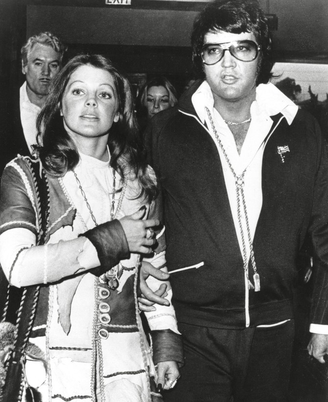 Elvis i Prisila iz sudnice su posle razvoda izašli držeći se za ruke 