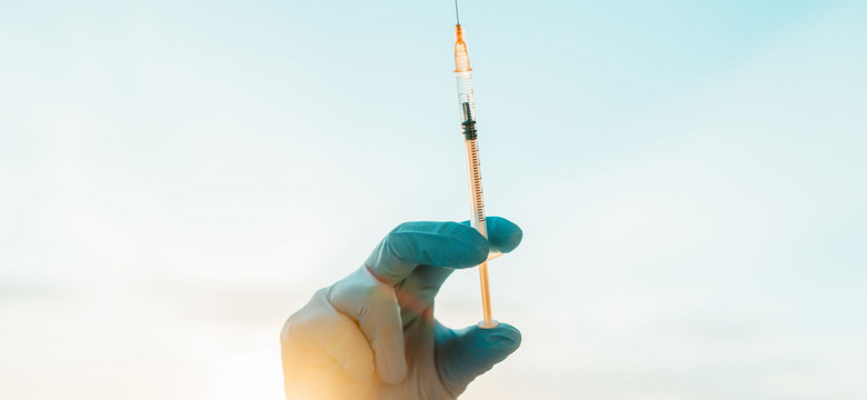 Jakie są różnice między jedno- i dwuskładnikowymi szczepionkami na COVID-19?