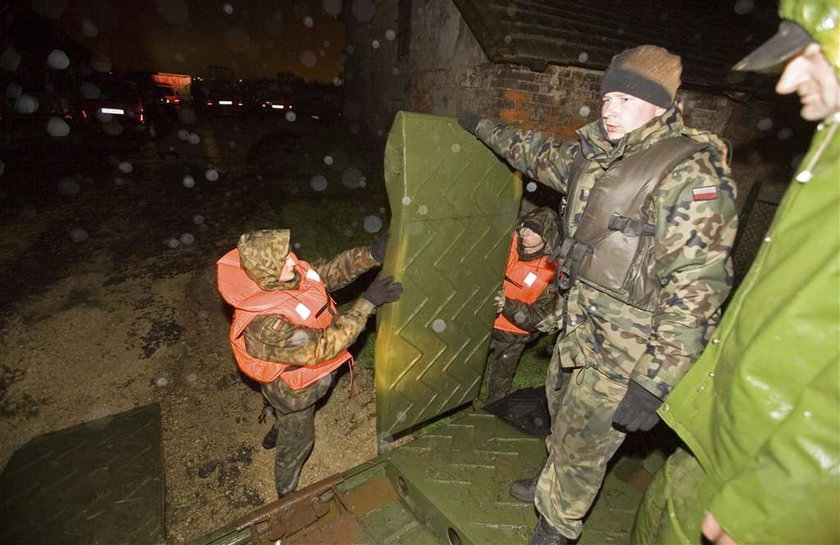 Nocne zdjęcia z ewakuacji. Dramat na Śląsku