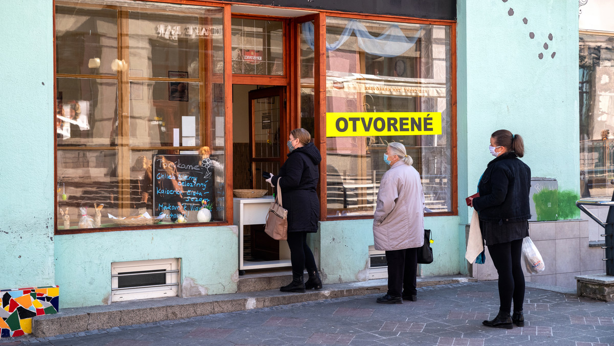 Słowacja, koronawirus. Od poniedziałku część restrykcji zostanie zniesiona 