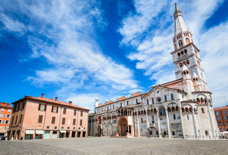 Katedra, Modena