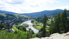 Jedno z najpopularniejszych uzdrowisk Małopolski. Tuż przy granicy ze Słowacją